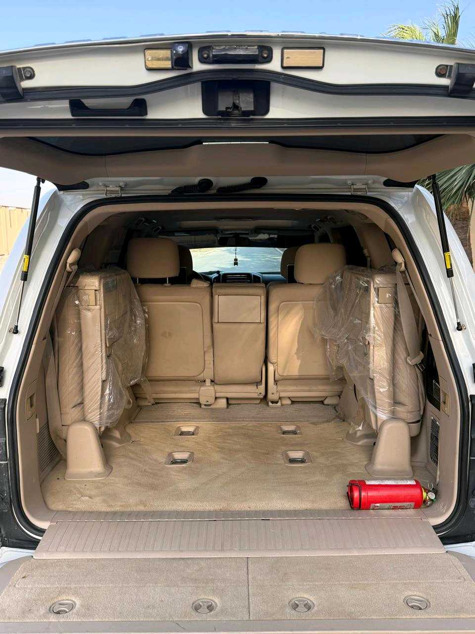 Car Image 2015 TOYOTA LAND CRUISER VX.R