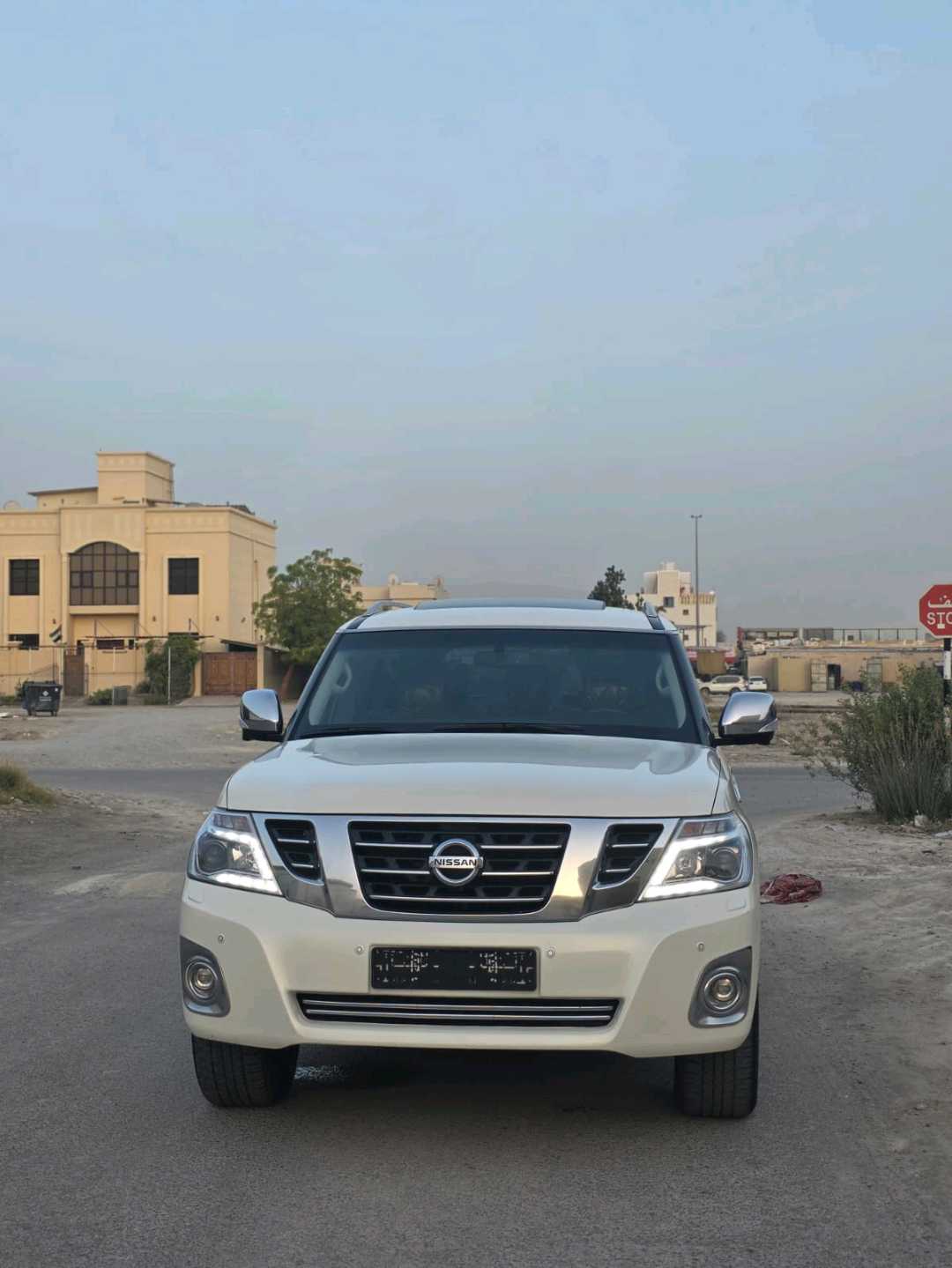 Car Image 2016 NISSAN PATROL LE