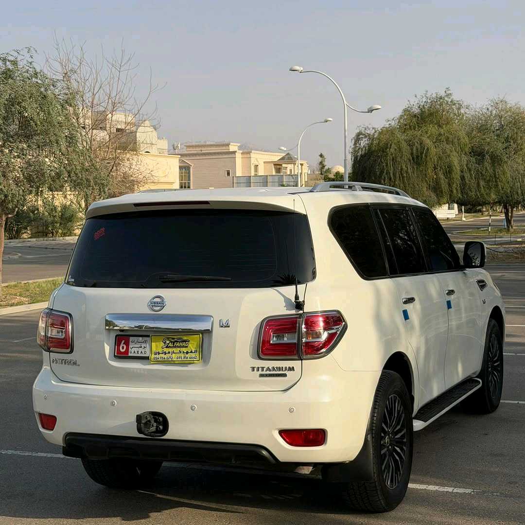 Car Image 2017 NISSAN PATROL Titanium