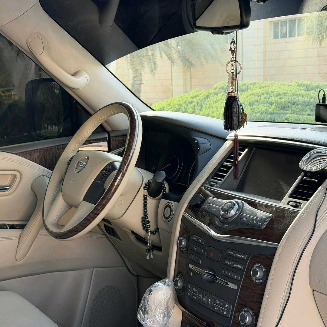Car Image 2017 NISSAN PATROL Titanium