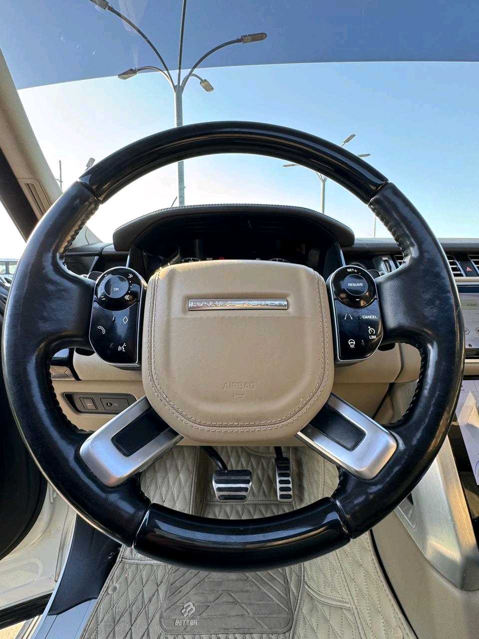 Car Image 2018 LAND ROVER VOGUE 