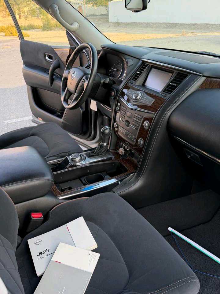 Car Image 2015 NISSAN PATROL SE