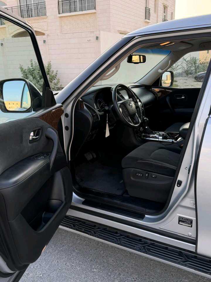 Car Image 2015 NISSAN PATROL SE
