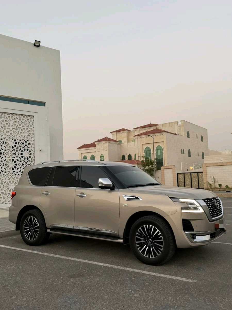 Car Image 2023 NISSAN PATROL Platinum