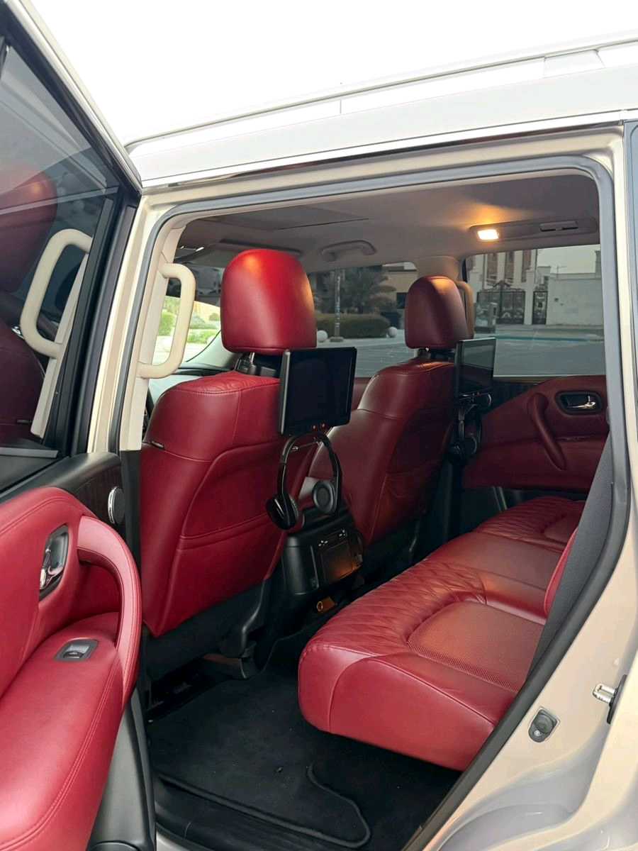 Car Image 2023 NISSAN PATROL Platinum