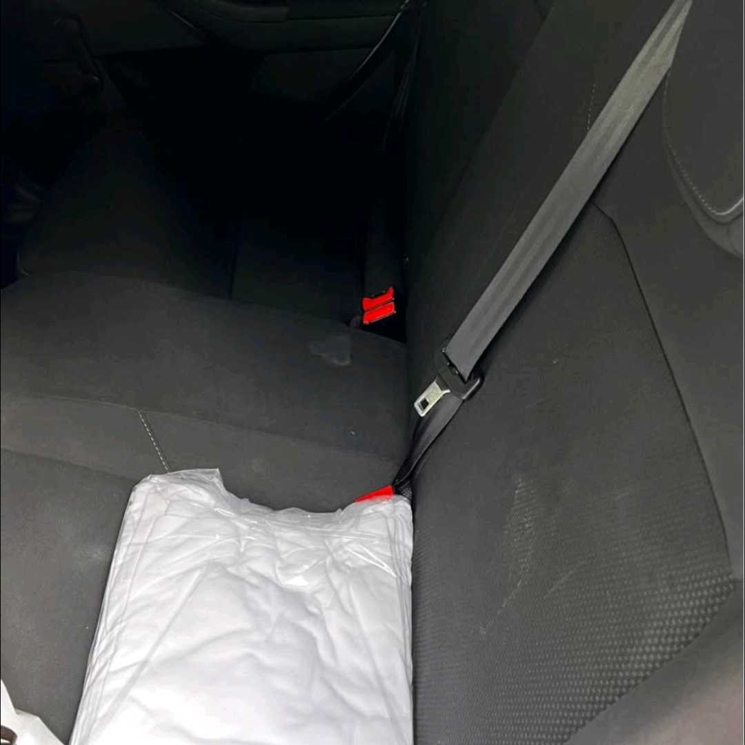 Car Image 2015 FORD FOCUS 