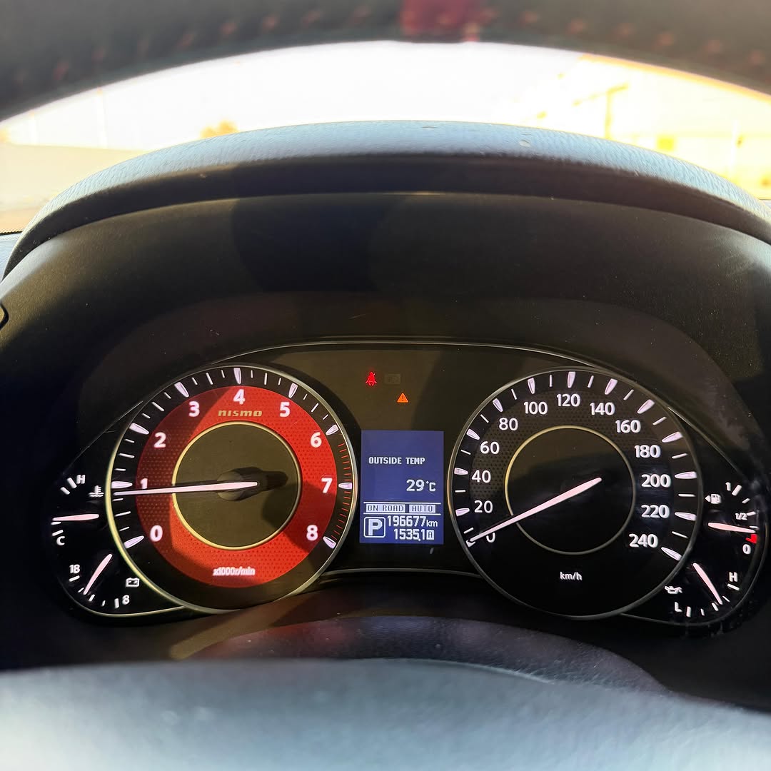 Car Image 2015 NISSAN PATROL Nismo