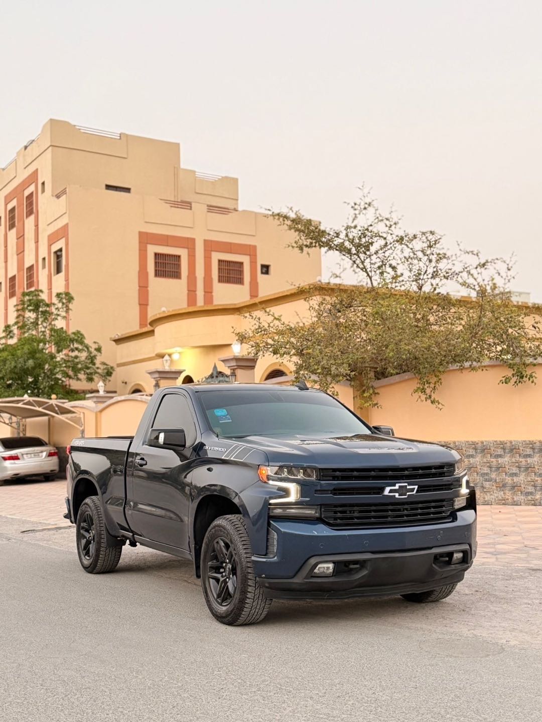 Car Image 2019 CHEVROLET SILVERADO 