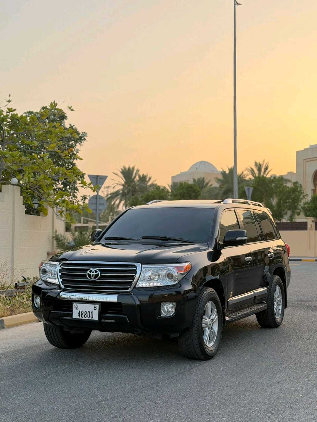 Car Image 2015 TOYOTA LAND CRUISER GX.R