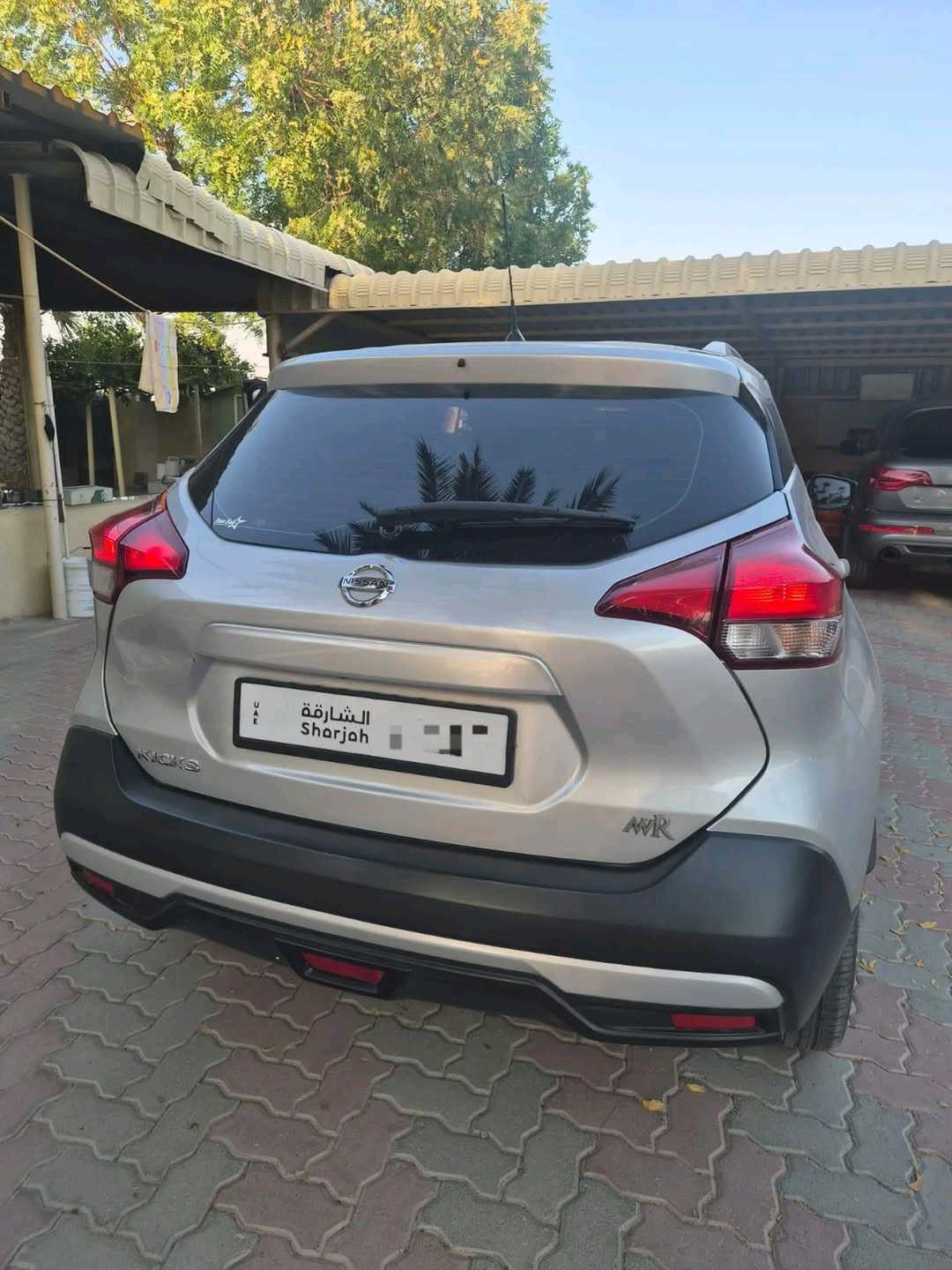 Car Image 2017 NISSAN KICKS 