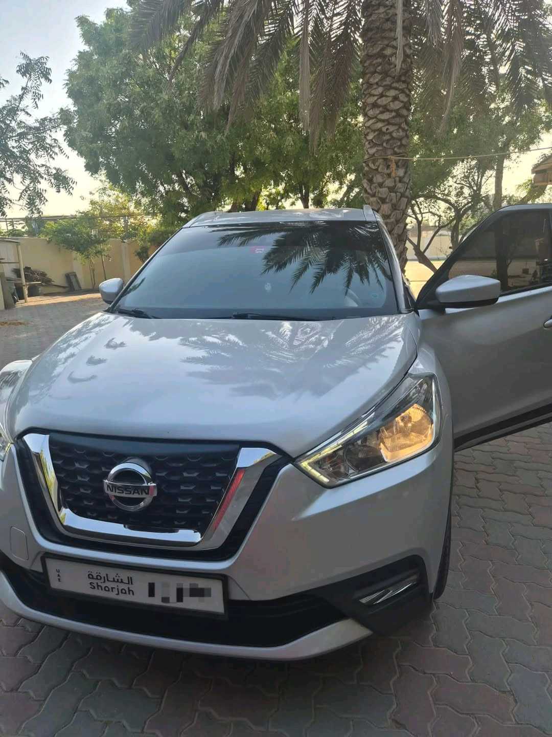 Car Image 2017 NISSAN KICKS 
