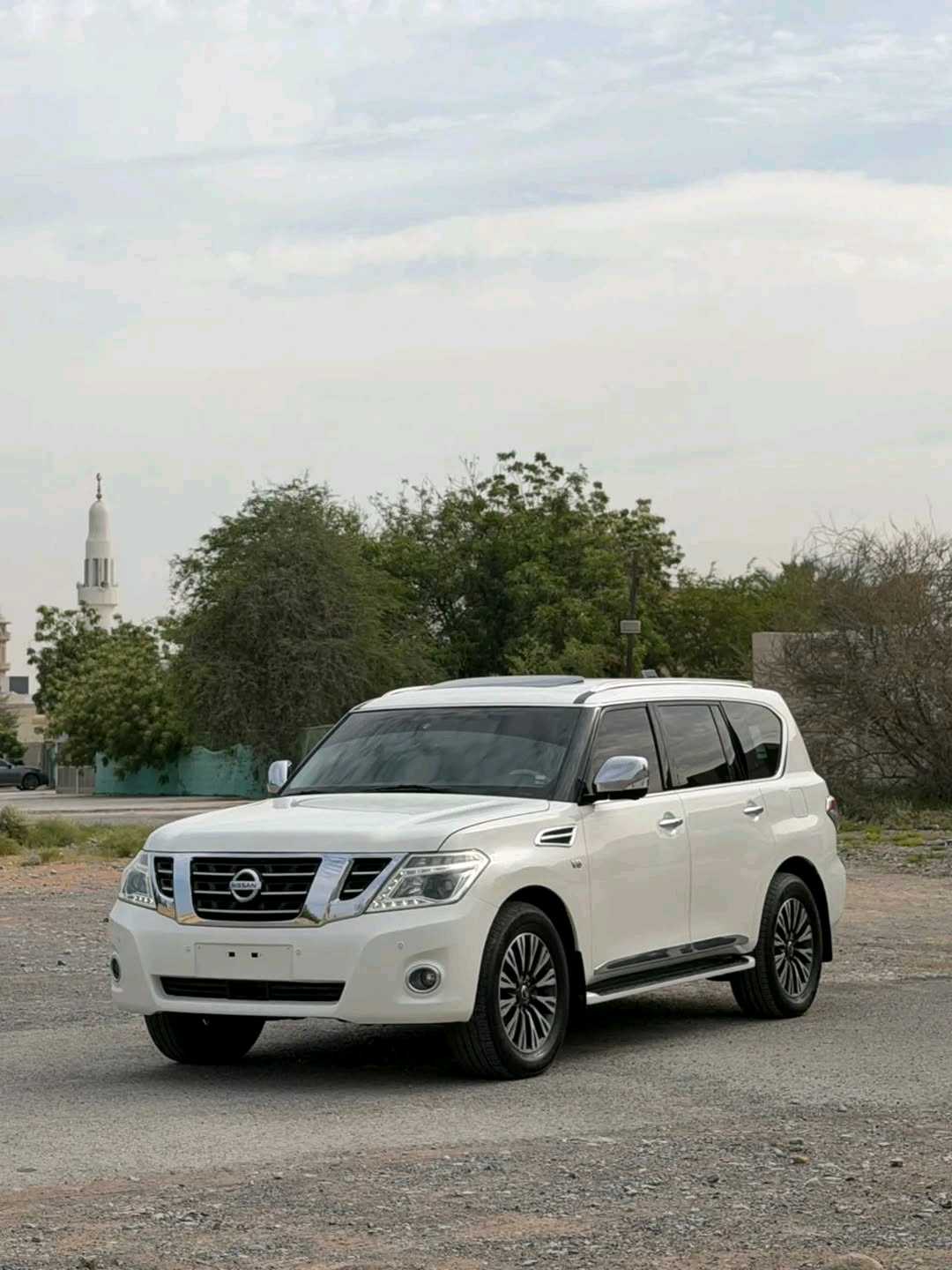 Car Image 2014 NISSAN PATROL Platinum