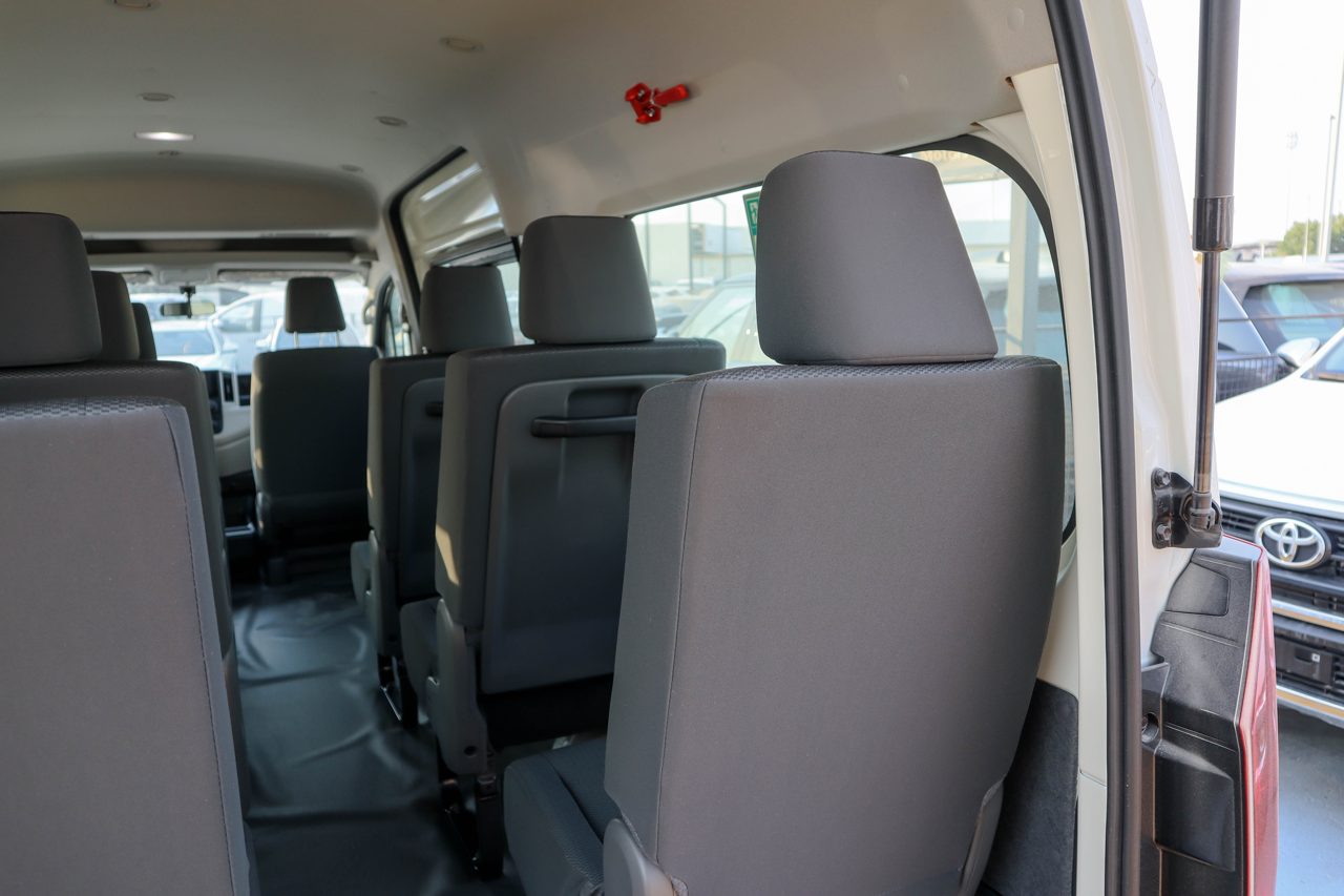 Car Image 2026 TOYOTA Hiace 