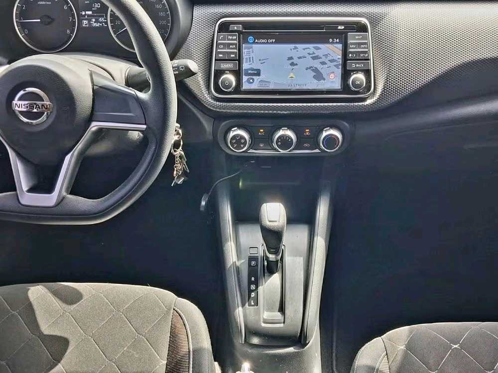Car Image 2019 NISSAN KICKS 