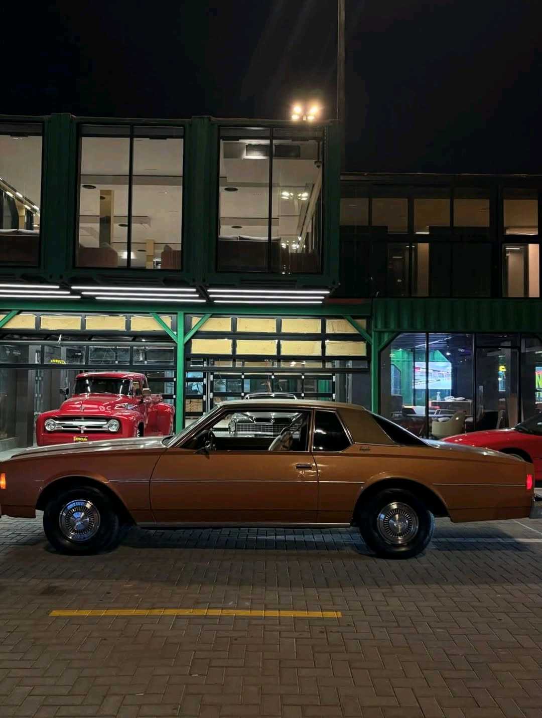Car Image 1977 CHEVROLET IMPALA 