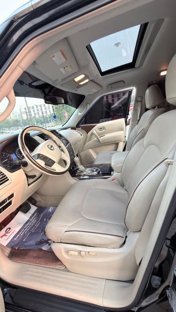 Car Image 2015 NISSAN PATROL SE