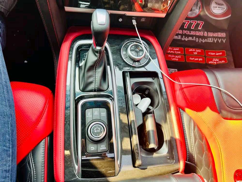 Car Image 2017 NISSAN PATROL Nismo