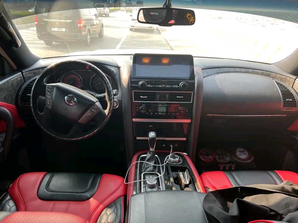 Car Image 2017 NISSAN PATROL Nismo
