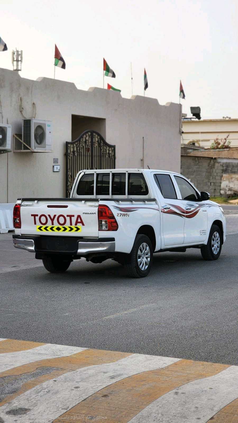 Car Image 2020 TOYOTA HILUX 2.7