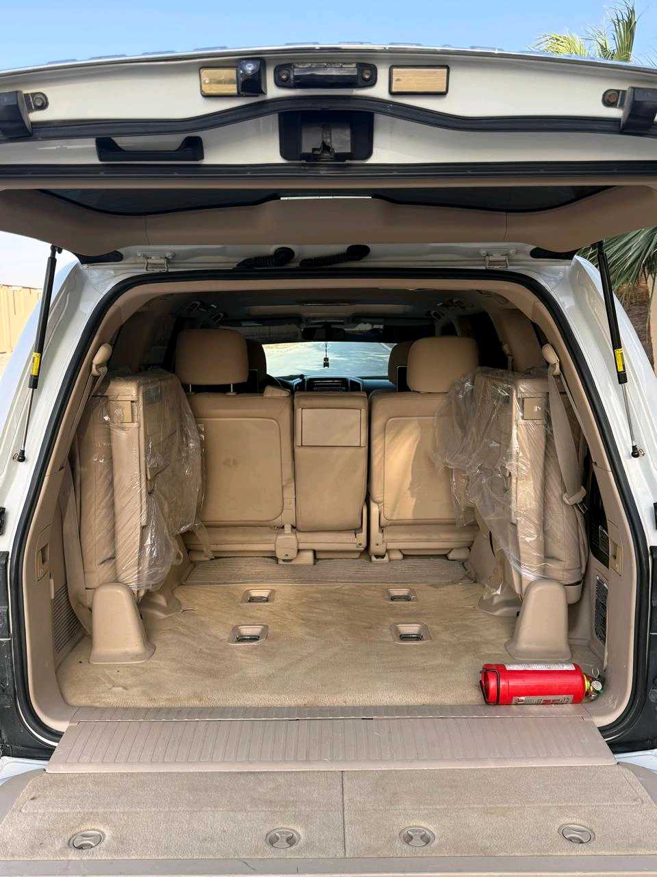 Car Image 2015 TOYOTA LAND CRUISER VX.R