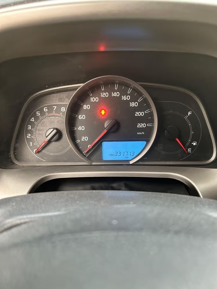 Car Image 2015 TOYOTA RAV4 
