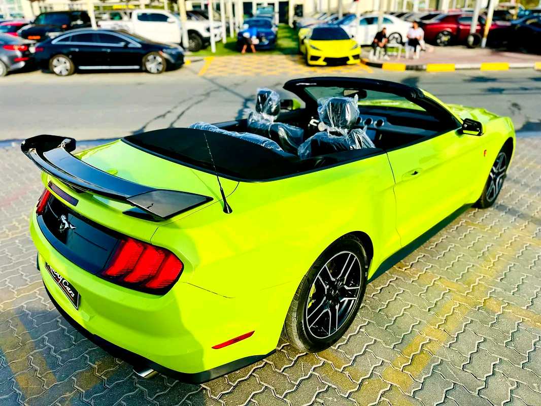 Car Image 2020 FORD MUSTANG Ecoboost