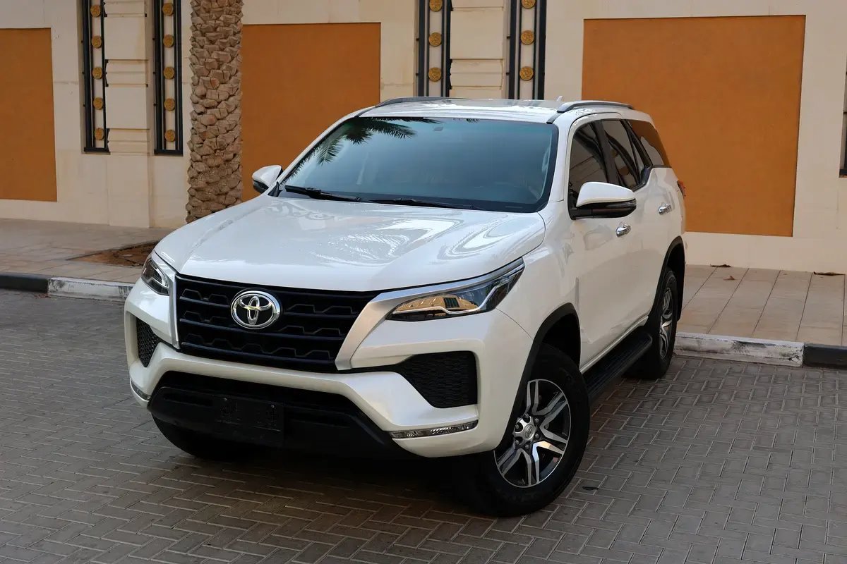 TOYOTA FORTUNER  2021