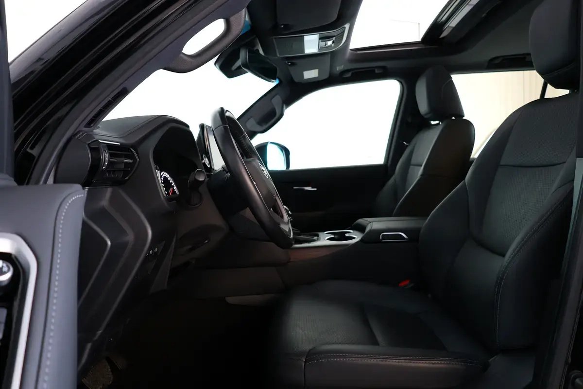 Car Image 2023 TOYOTA LAND CRUISER 