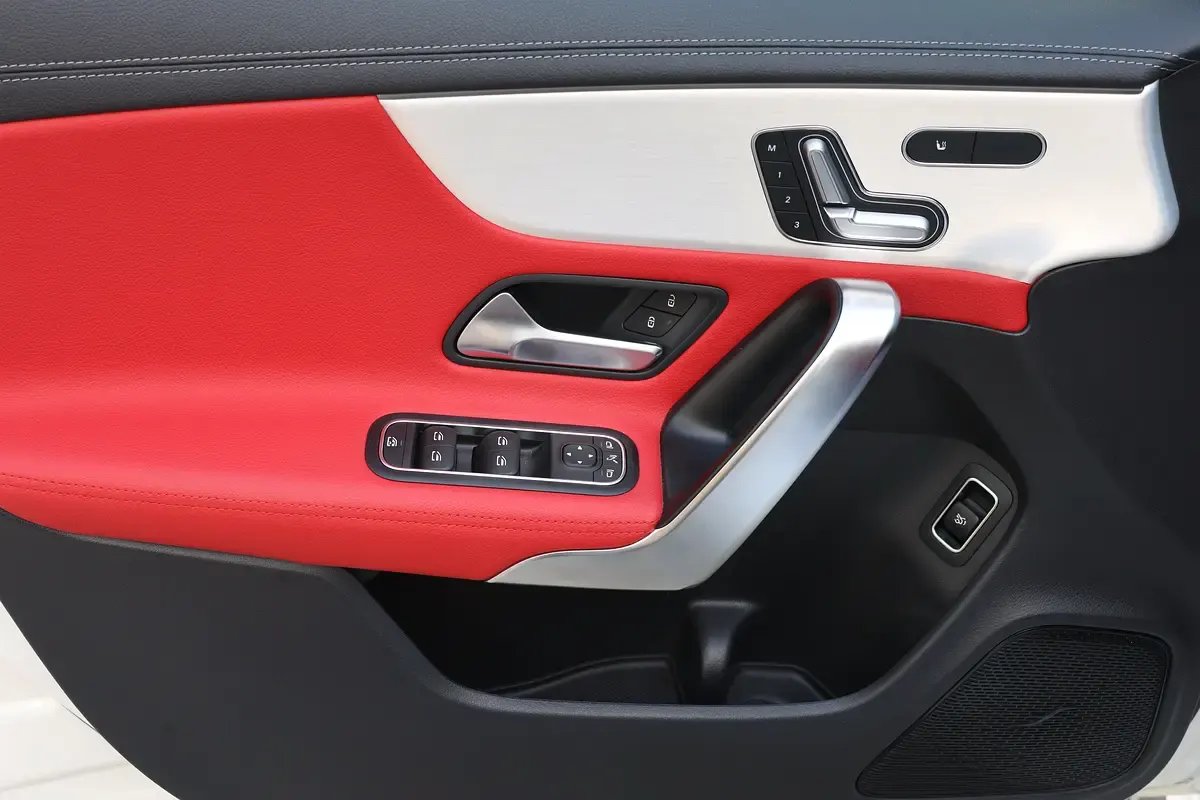 Car Image 2023 MERCEDES CLA CLASS 