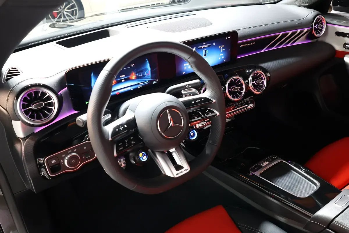 Car Image 2025 MERCEDES CLA CLASS 