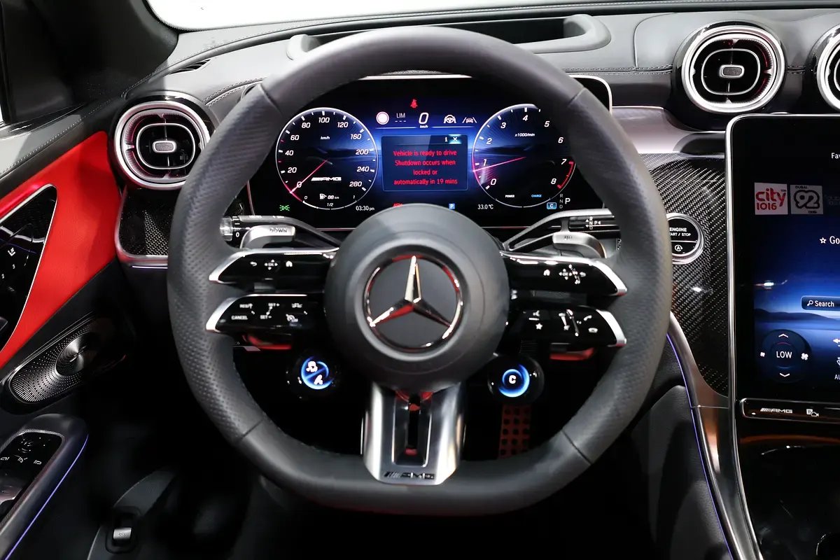 Car Image 2025 MERCEDES GLC CLASS 