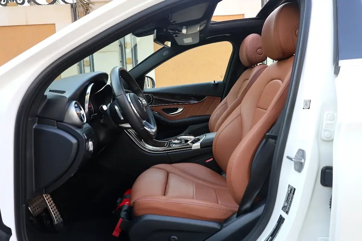 Car Image 2019 MERCEDES C Class 