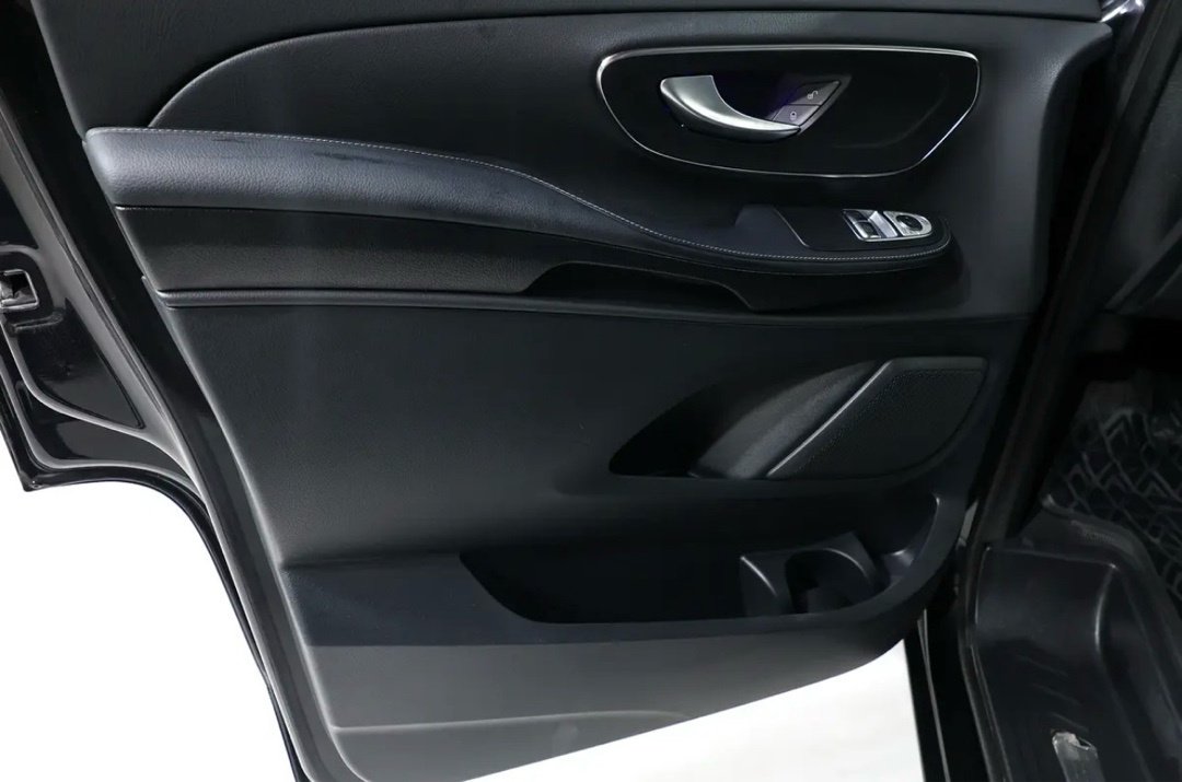Car Image 2025 MERCEDES V  CLASS 