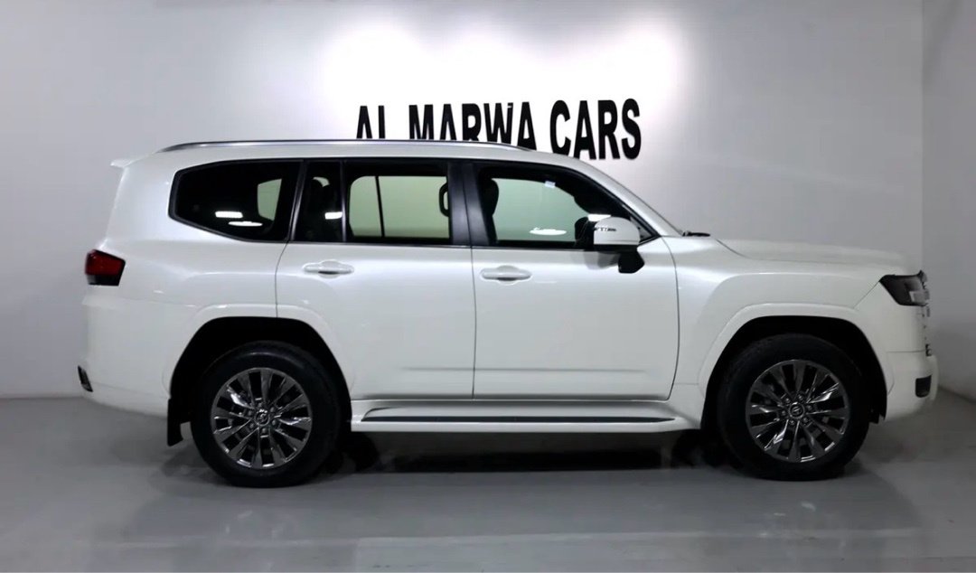 Car Image 2024 TOYOTA LAND CRUISER 