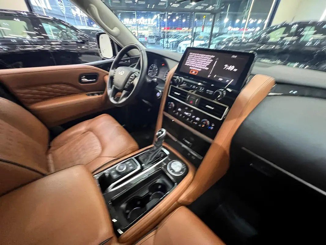 Car Image 2024 INFINITI QX80 