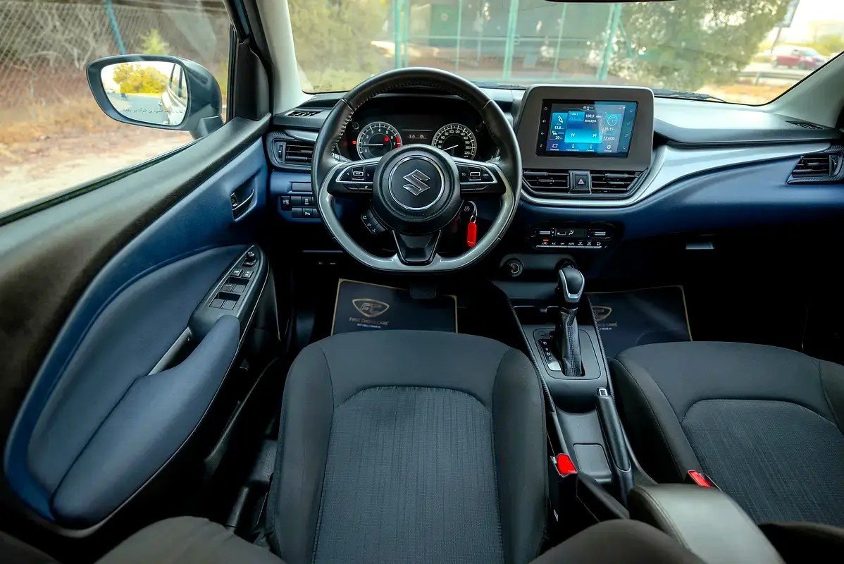 Car Image 2025 SUZUKI BALENO 