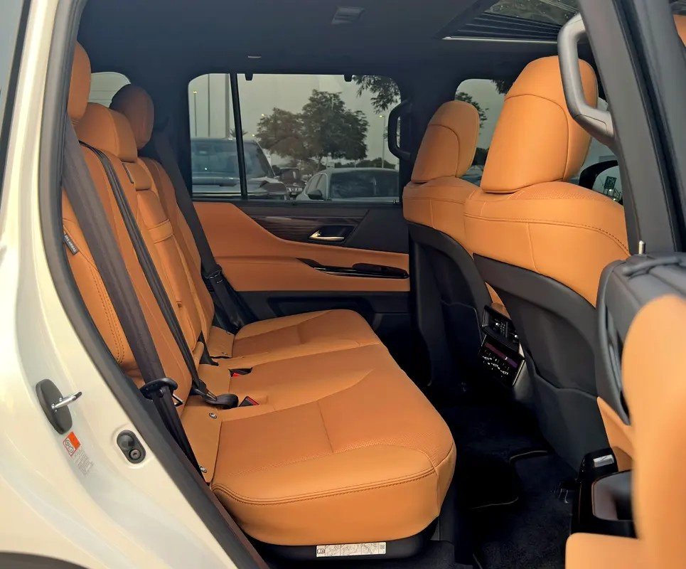 Car Image 2025 LEXUS LX 