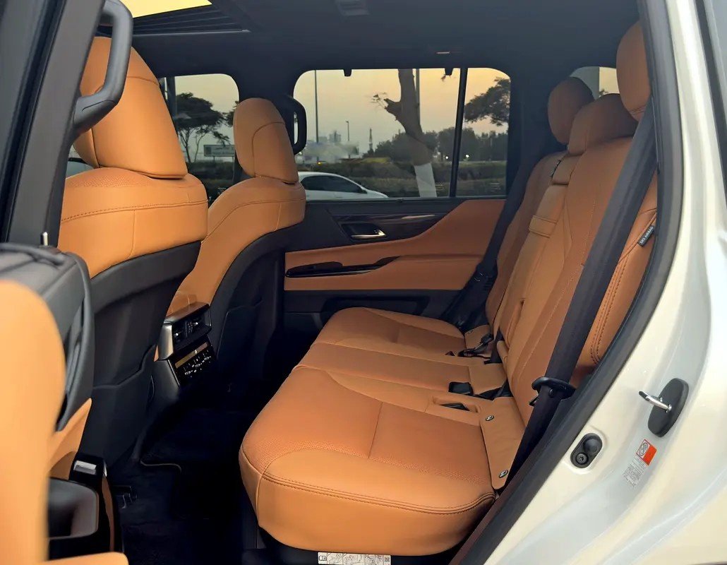 Car Image 2025 LEXUS LX 