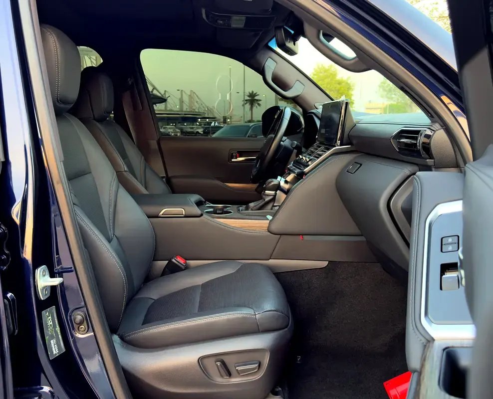 Car Image 2023 TOYOTA LAND CRUISER 