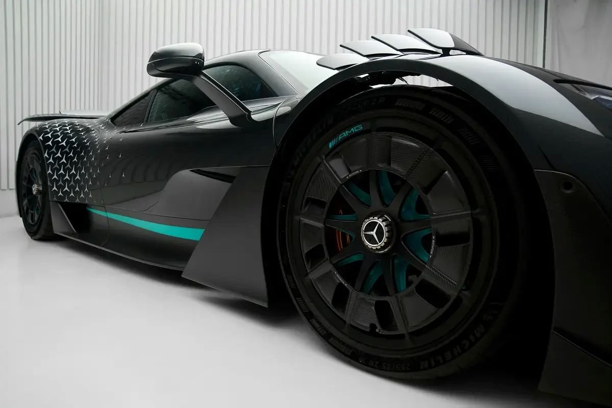 Car Image 2023 MERCEDES AMG ONE 