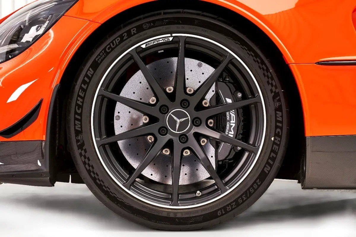 Car Image 2021 MERCEDES GT 