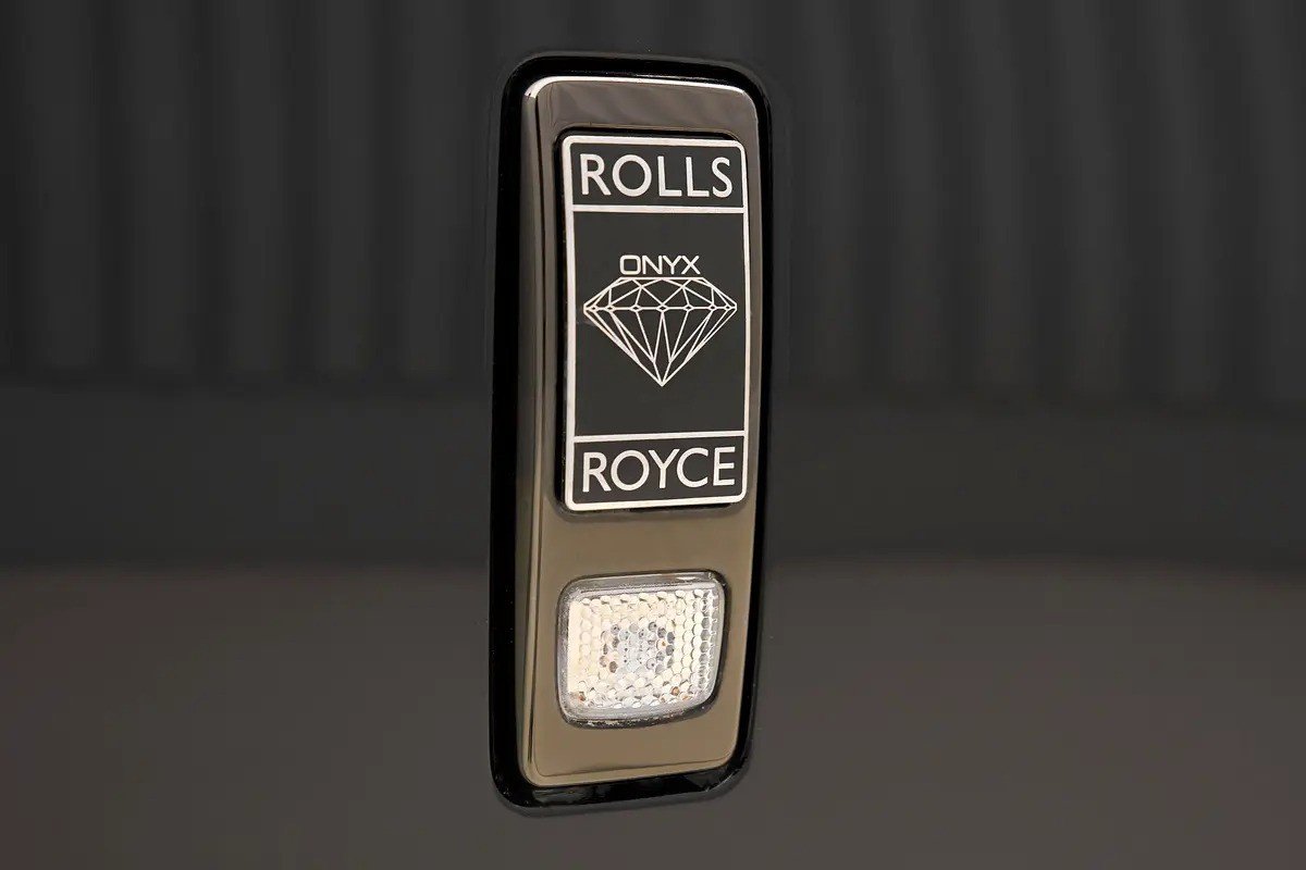 Car Image 2018 ROLLS ROYCE DAWN 