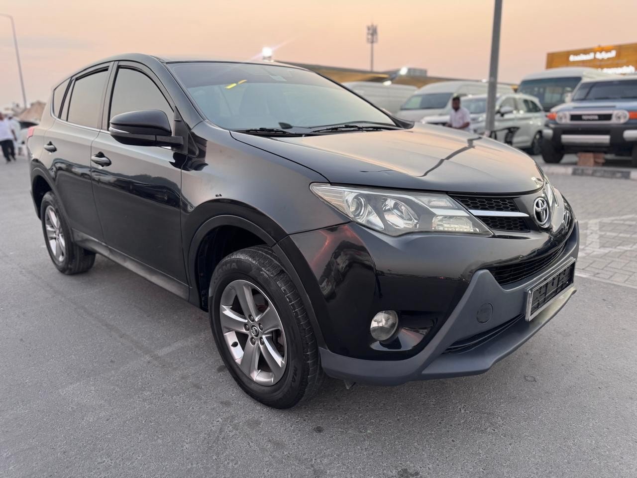Car Image 2015 TOYOTA RAV4 