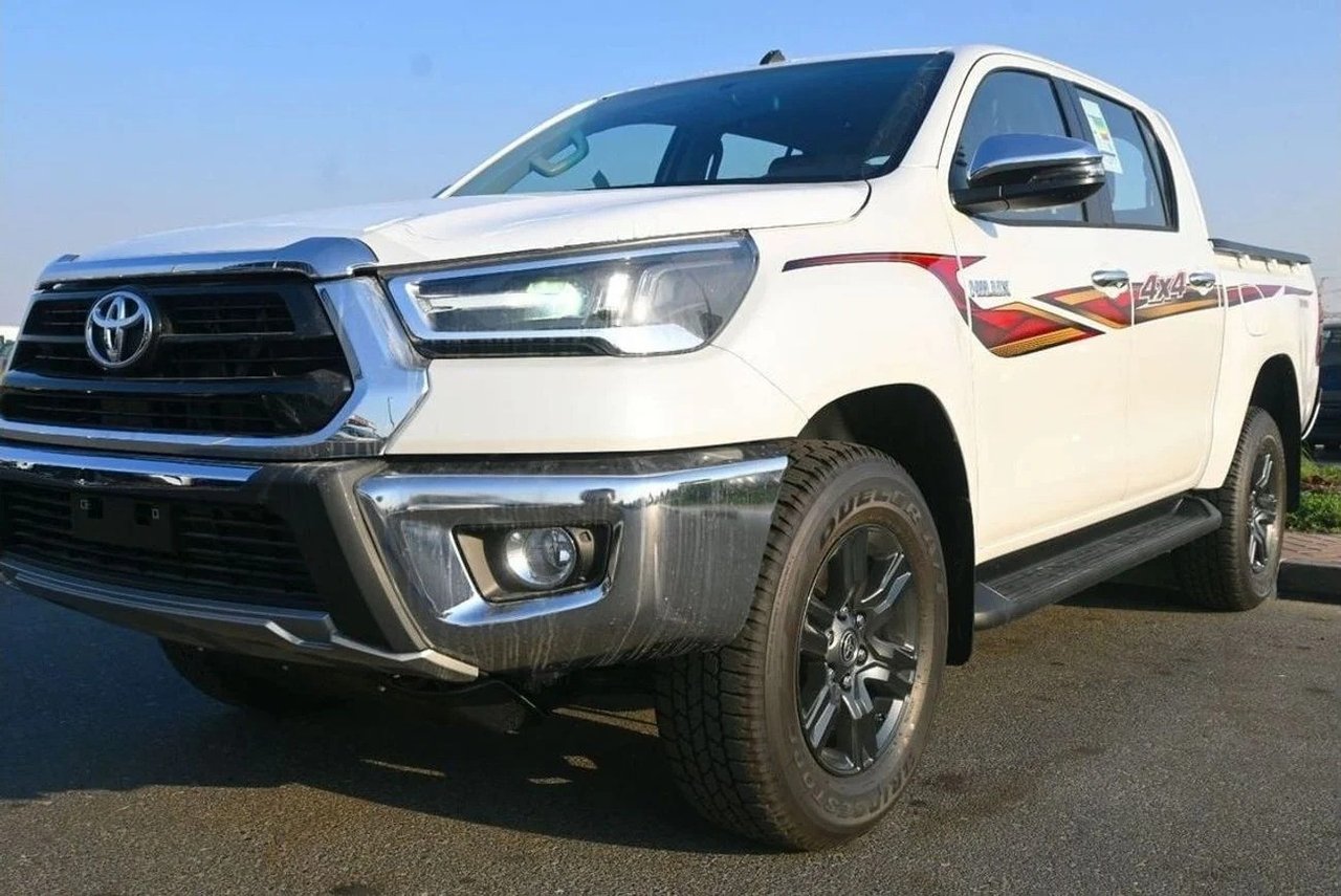 Car Image 2025 TOYOTA HILUX 