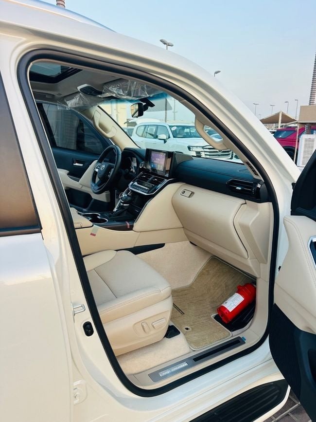 Car Image 2026 TOYOTA LAND CRUISER 