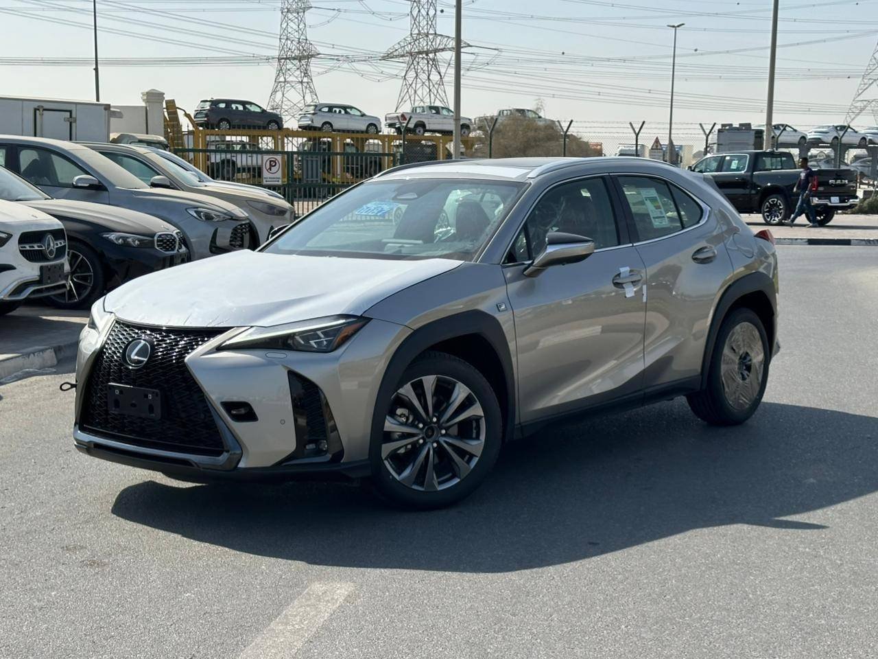LEXUS UX 2024