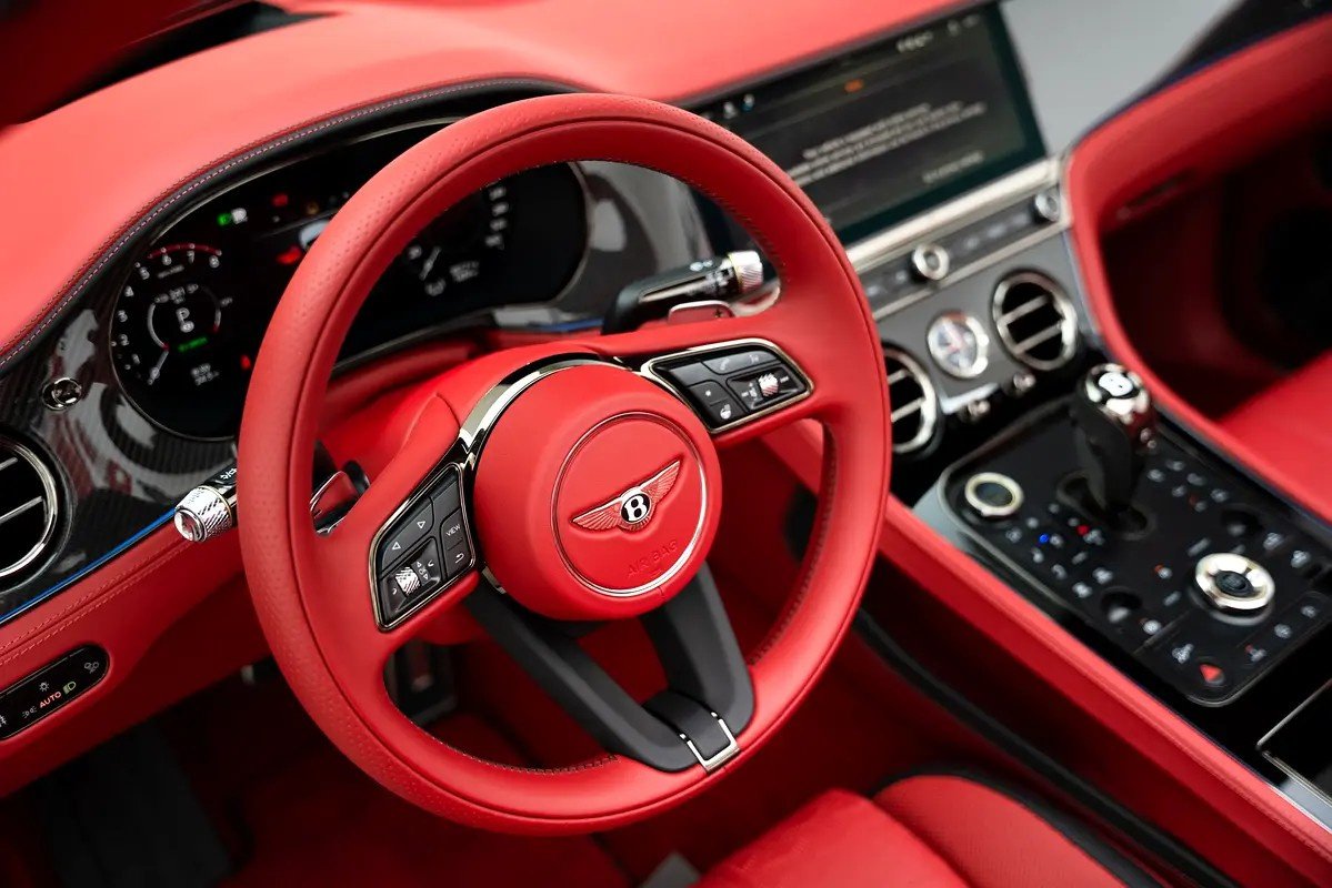 Car Image 2025 BENTLEY CONTINENTAL GT 