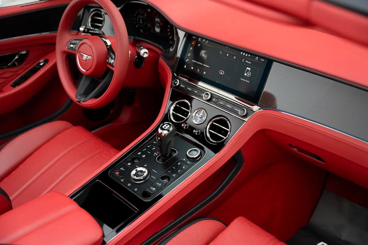 Car Image 2025 BENTLEY CONTINENTAL GT 