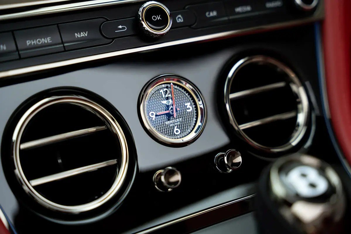 Car Image 2025 BENTLEY CONTINENTAL GT 
