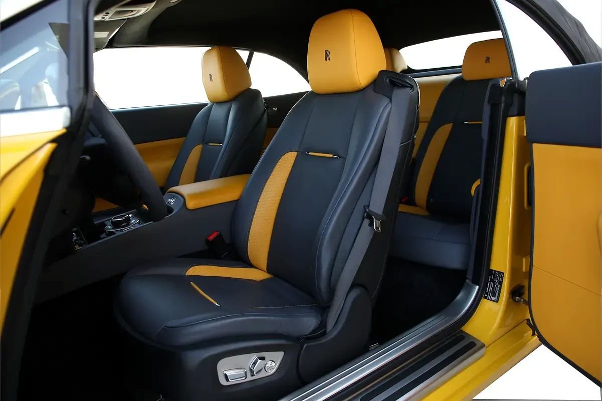 Car Image 2018 ROLLS ROYCE DAWN 